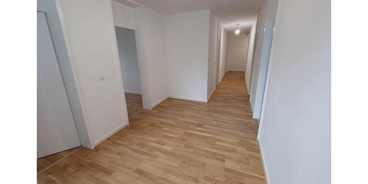 Etagenwohnung München Thalkirchen-Obersendling-Forstenried-Fürstenried-S - 4 Zimmer, 99 m&sup2;, 2.184&euro; | Angebot:26002171