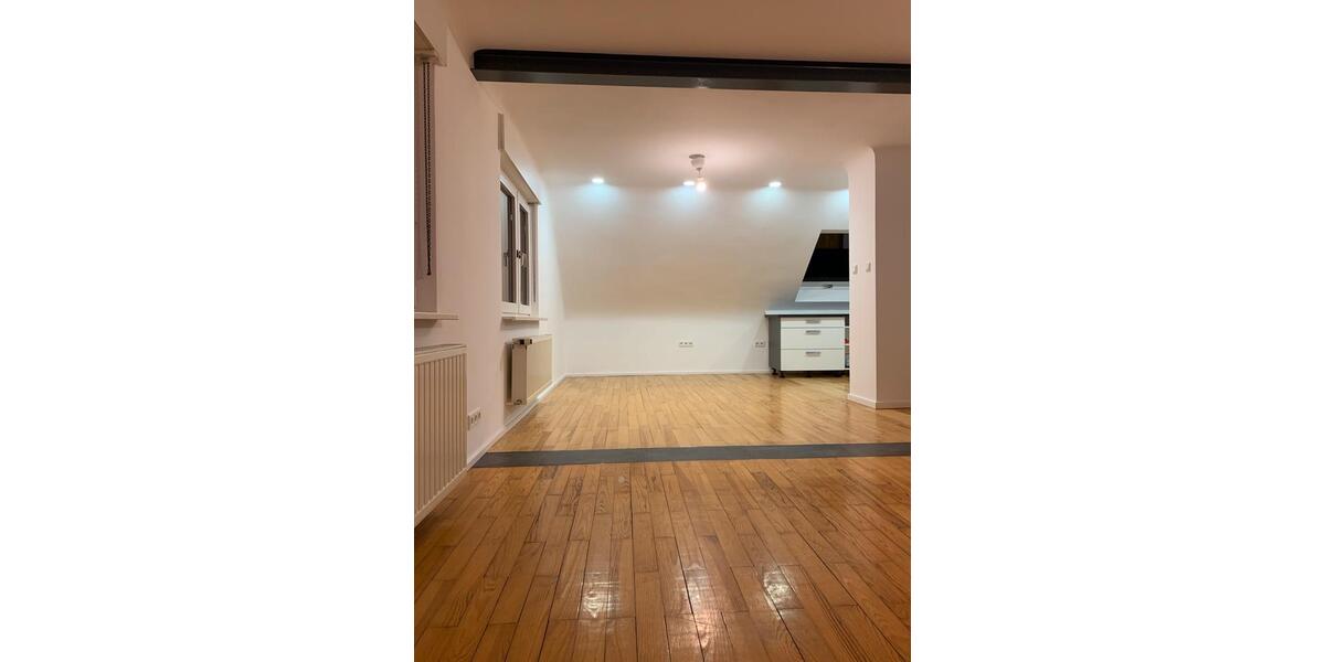 Dachgeschoßwohnung Lebach - 2 Zimmer, 63 m&sup2;, 550&euro; | Angebot:25975905