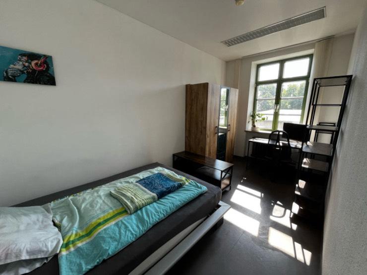 Wohnen auf Zeit Nürnberg Erlenstegen - 1 Zimmer, 14 m&sup2;, 370&euro; | Angebot:24397529