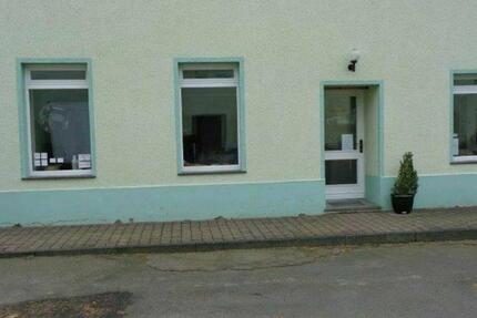 ehemaliger Friseursalon zu Vermieten - auch andere Nutzung mögl. zimmer