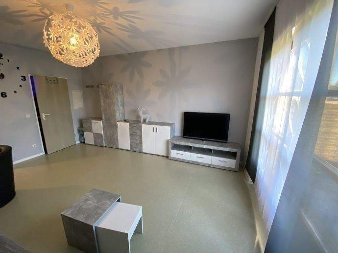 Nur für 1 Person Frei ab 01.10.2025 1-Zimmer-Wohnung in Trier-Kernscheid Singleküche (ohne Backofen) Terrasse