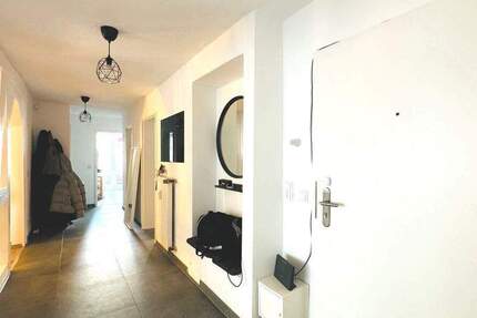 Wohnung Fürth Poppenreuth - 4 Zimmer, 170 m&sup2;, 1.410&euro; | Angebot:26703043