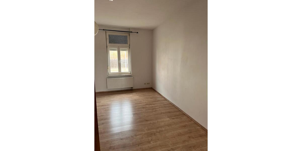 Erdgeschoßwohnung Güsten - 3 Zimmer, 88 m&sup2;, 450&euro; | Angebot:25974874