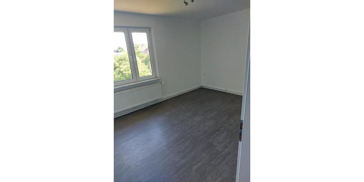 Etagenwohnung Söllingen - 4 Zimmer, 95 m&sup2;, 660&euro; | Angebot:26655643