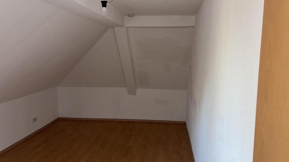 Dachgeschoßwohnung Breitungen/Werra Werra - 3 Zimmer, 60 m&sup2;, 450&euro; | Angebot:25083836