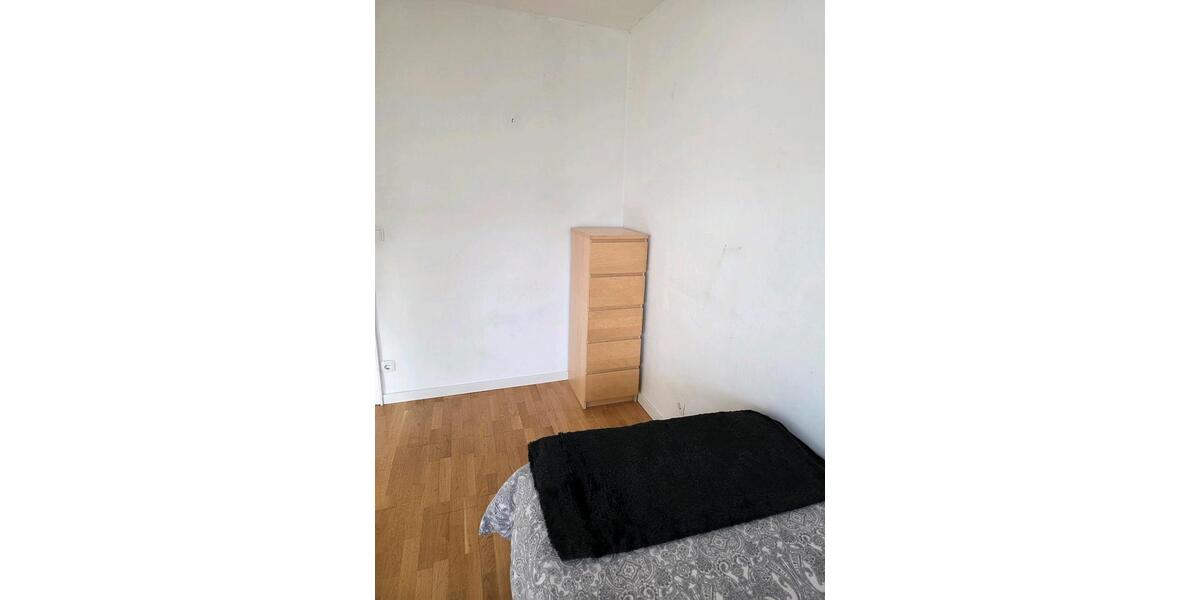 Etagenwohnung Bonn Lannesdorf - 1 Zimmer, 25 m&sup2;, 500&euro; | Angebot:25396525