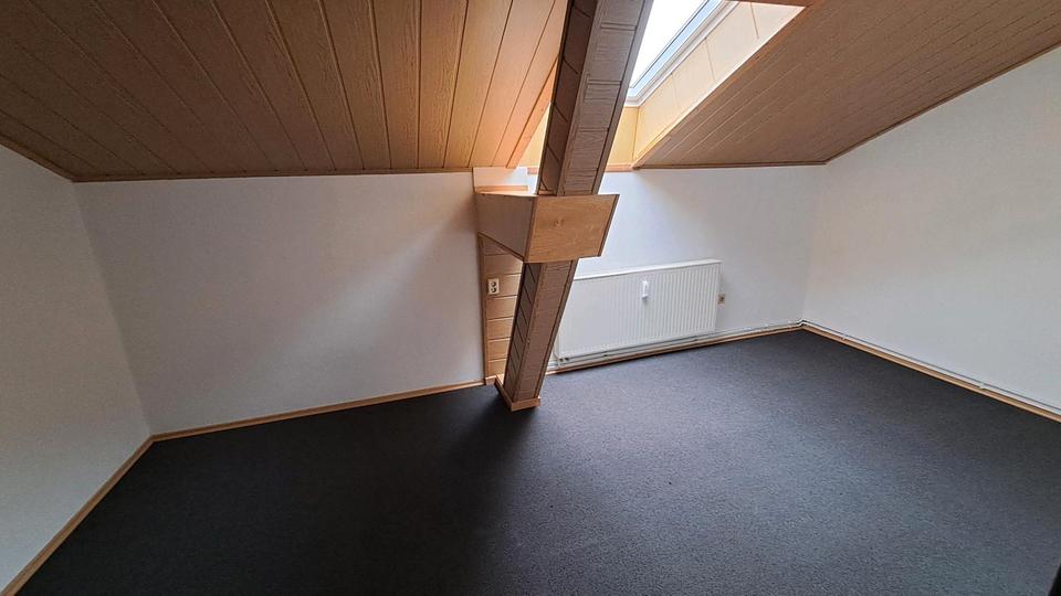 Dachgeschoßwohnung Wusterhausen/Dosse Dosse - 1 Zimmer, 45 m&sup2;, 247&euro; | Angebot:25757618