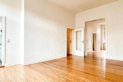 Wunderschöne 3-Zimmer Wohnung mit EBK 3 zimmer