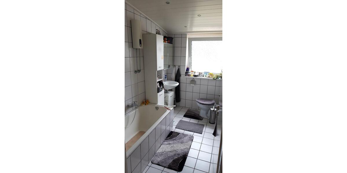 Dachgeschoßwohnung Rinteln - 3.5 Zimmer, 97 m&sup2;, 689&euro; | Angebot:25406442