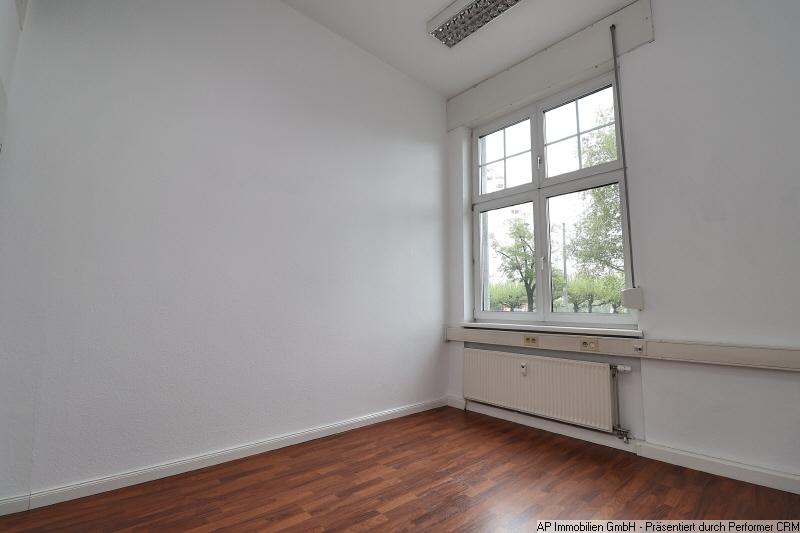 GEWERBEEINHEIT - 197 m², 7-Zimmer, 2 Küchen, 2 WC-Anlagen, Aufzug *PROVISIONFREI*