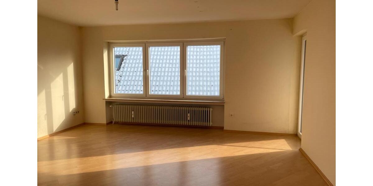 Etagenwohnung Ganderkesee - 3 Zimmer, 74 m&sup2;, 700&euro; | Angebot:24774010