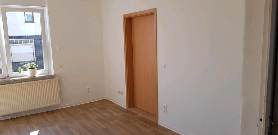 Etagenwohnung Jessen (Elster) - 2 Zimmer, 71 m&sup2;, 400&euro; | Angebot:26246879