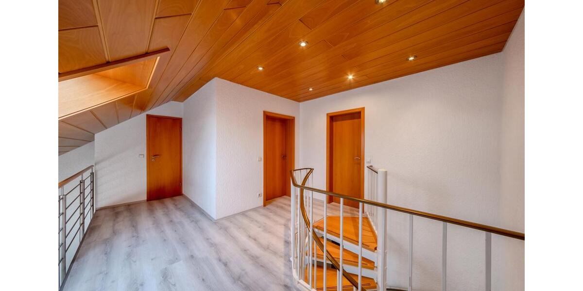 Maisonettenwohnung Ingelheim am Rhein Heidesheim am Rhein - 3 Zimmer, 104 m&sup2;, 1.490&euro; | Angebot:25842562