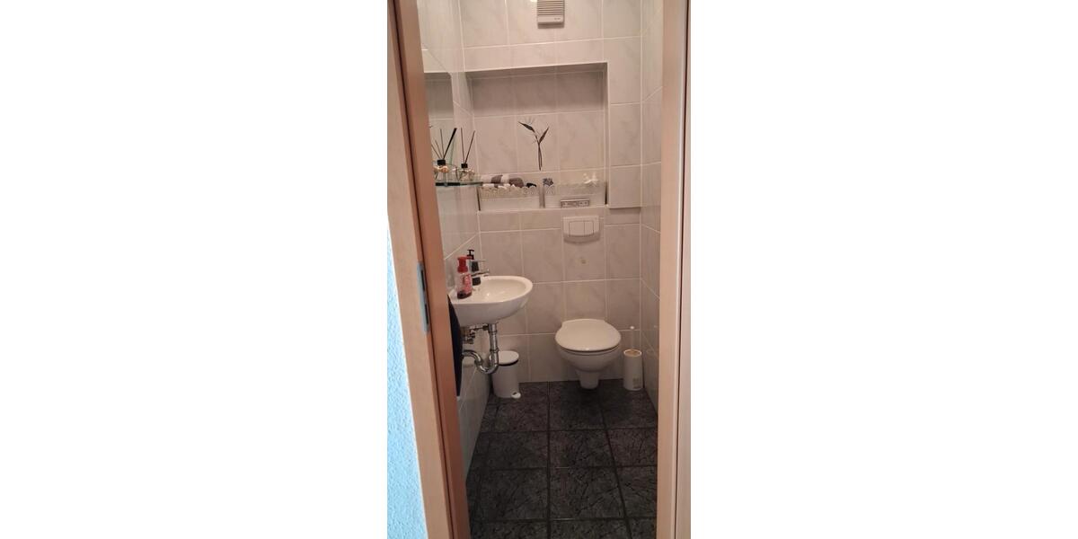 Etagenwohnung Bad Camberg - 4 Zimmer, 114 m&sup2;, 1.350&euro; | Angebot:26506872