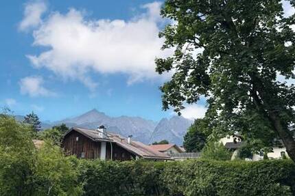 Garmisch-Partenkirchen - stilvolles Landhaus mit Bergblick
