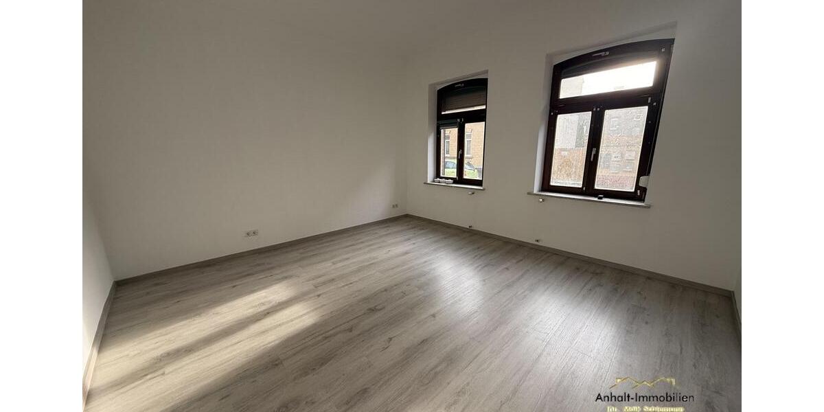 Erdgeschoßwohnung Bitterfeld-Wolfen Bitterfeld - 2 Zimmer, 56 m&sup2;, 392&euro; | Angebot:25589743