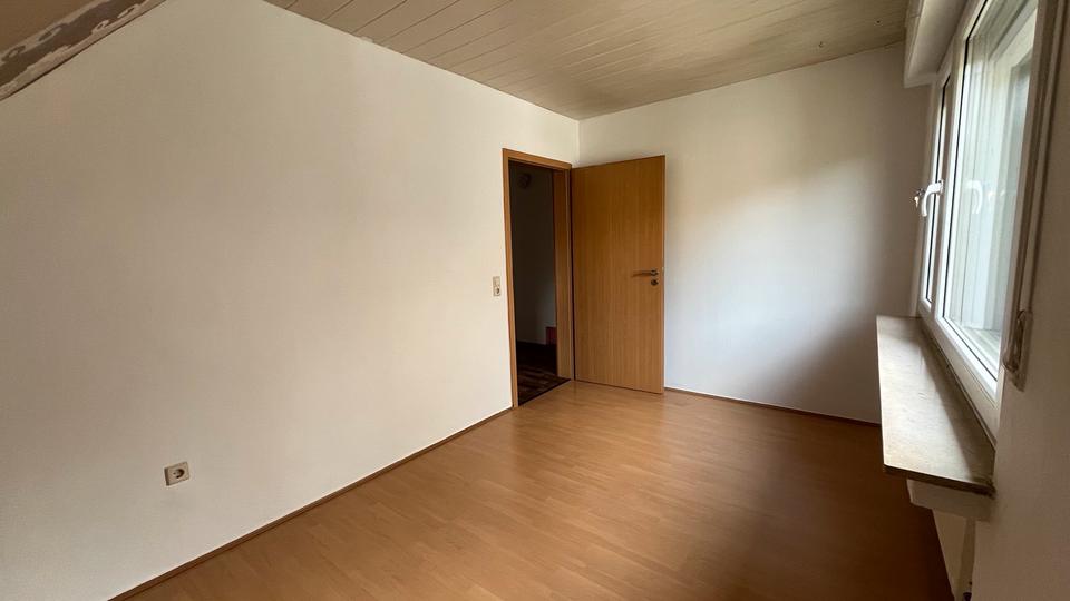 Etagenwohnung Gummersbach - 4 Zimmer, 90 m&sup2;, 700&euro; | Angebot:26566436