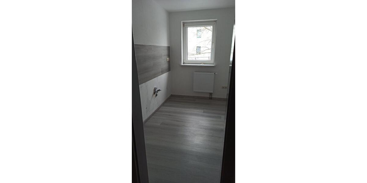 Erdgeschoßwohnung Stendal - 3 Zimmer, 60 m&sup2;, 350&euro; | Angebot:25026216