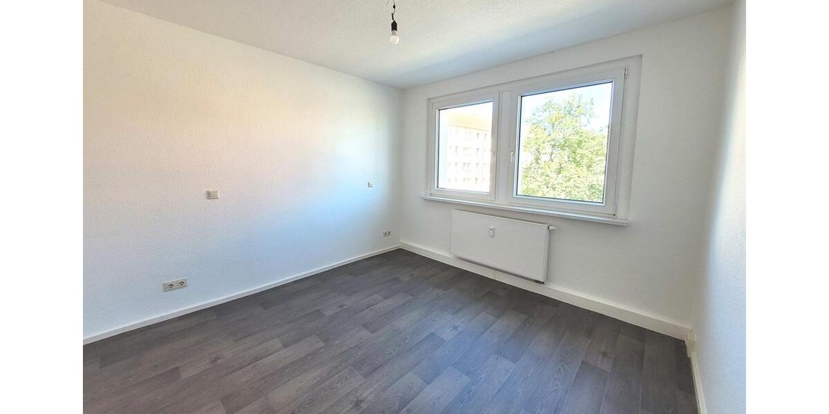 Etagenwohnung Jessen (Elster) - 4 Zimmer, 74 m&sup2;, 409&euro; | Angebot:17307947