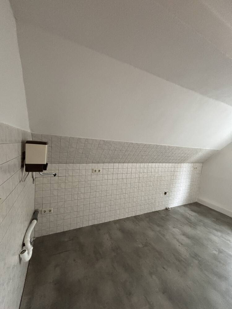 Charmante 2-Zimmer-Dachgeschoßwohnung im Herzen von Breckerfeld