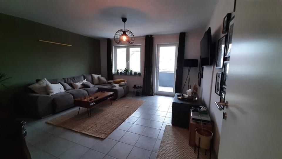 Etagenwohnung Bruchsal - 4 Zimmer, 90 m&sup2;, 1.100&euro; | Angebot:25085419