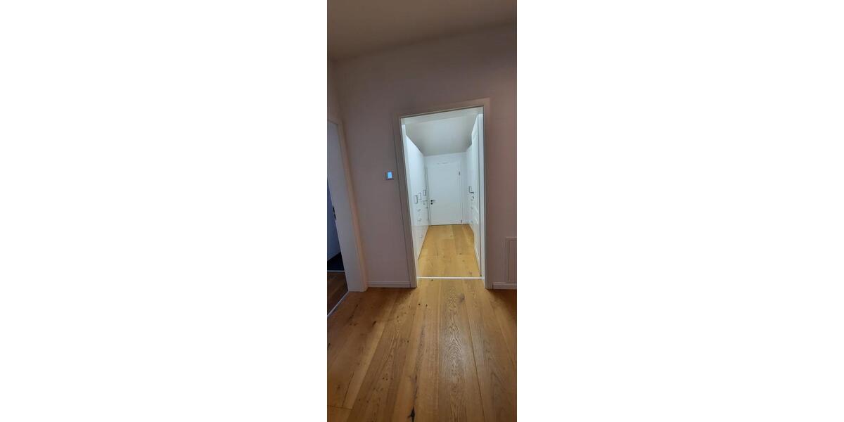 Dachgeschoßwohnung Kümmersbruck - 2.5 Zimmer, 65 m&sup2;, 1.280&euro; | Angebot:26340119