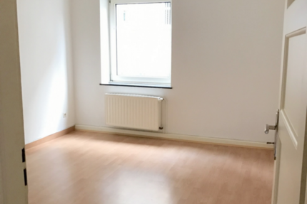 Wohnung Neuss Innenstadt - 3 Zimmer, 64 m&sup2;, 800&euro; | Angebot:26725434