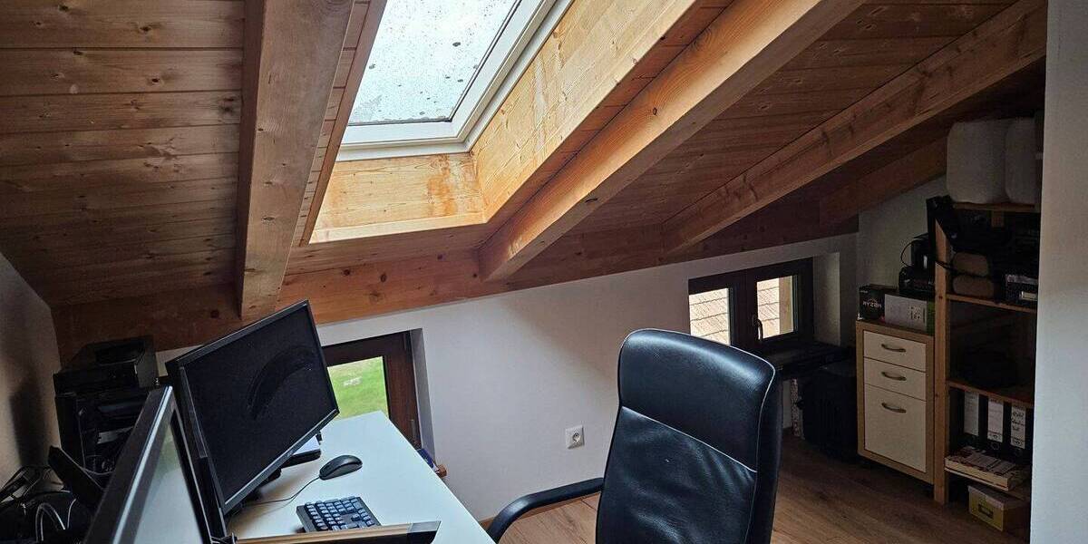 Etagenwohnung Glonn Kastenseeon - 3 Zimmer, 96 m&sup2;, 1.340&euro; | Angebot:26657236