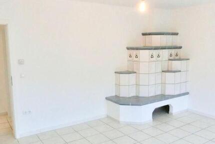 OBERWERRN: Komplett sanierte 2,5-Zi-Wohnung 3 zimmer