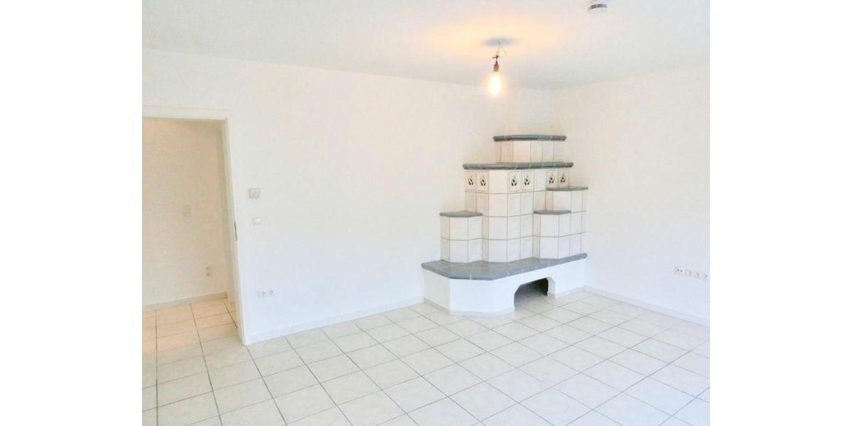 OBERWERRN: Komplett sanierte 2,5-Zi-Wohnung 3 zimmer