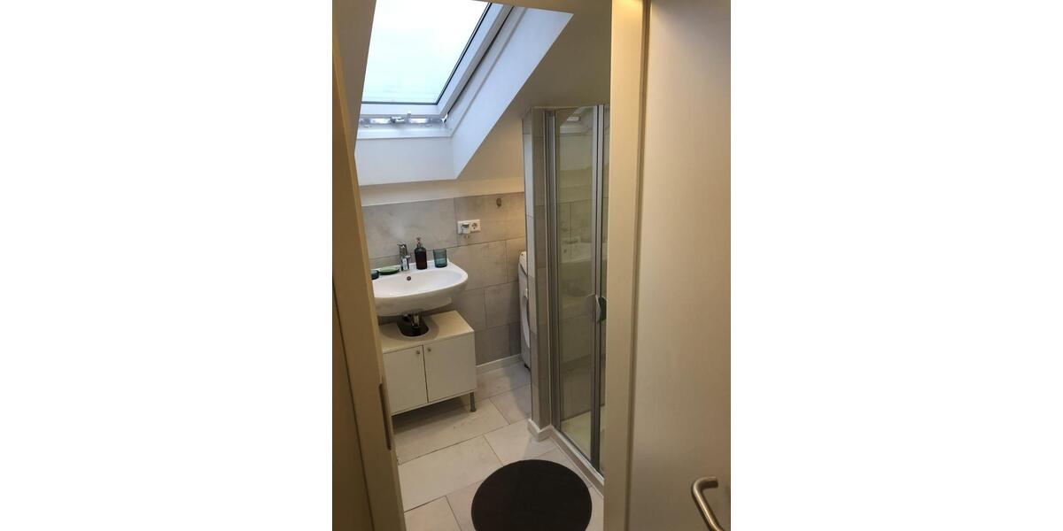 Gemütliche 2 -Zimmer-Dachgeschosswohnung in Freiburg-Oberwiehre 2 zimmer