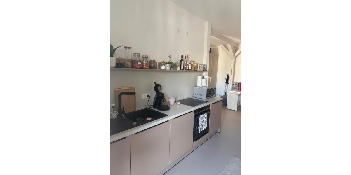 Dachgeschoßwohnung Halle (Saale) Am Wasserturm/Thaerviertel - 1 Zimmer, 36 m&sup2;, 440&euro; | Angebot:25988882
