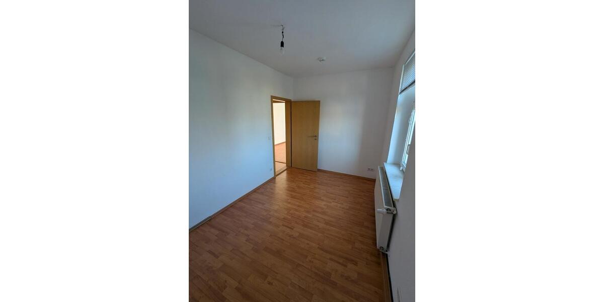 Etagenwohnung Zeitz - 3 Zimmer, 61 m&sup2;, 430&euro; | Angebot:26532605