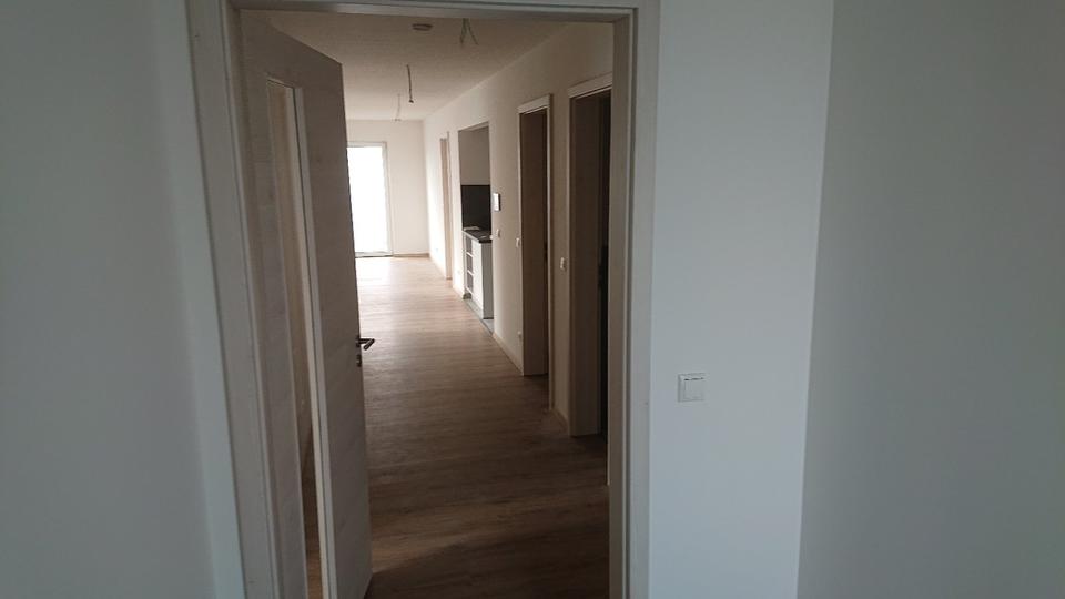 Etagenwohnung Monheim - 4 Zimmer, 99 m&sup2;, 1.110&euro; | Angebot:26019911