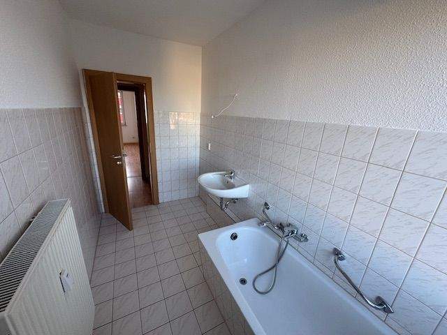 Etagenwohnung Wermsdorf - 2 Zimmer, 55 m&sup2;, 359&euro; | Angebot:24636156