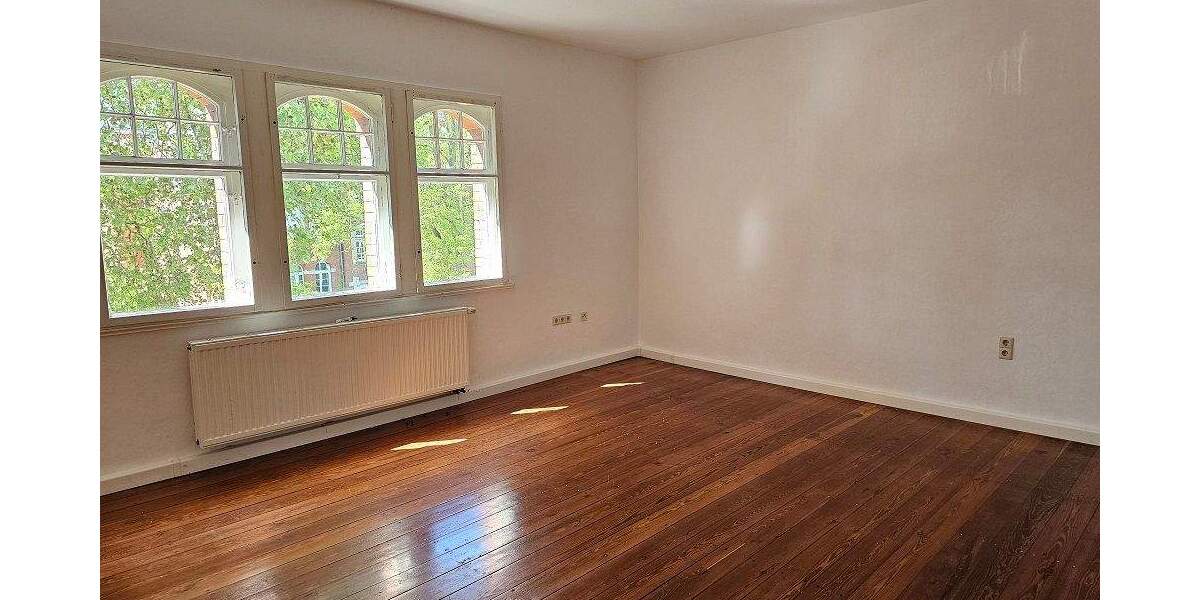 Mehrfamilienhaus, Wohnhaus Torgau - 8 Zimmer, 715 m&sup2;, 4.000&euro; | Angebot:25736593