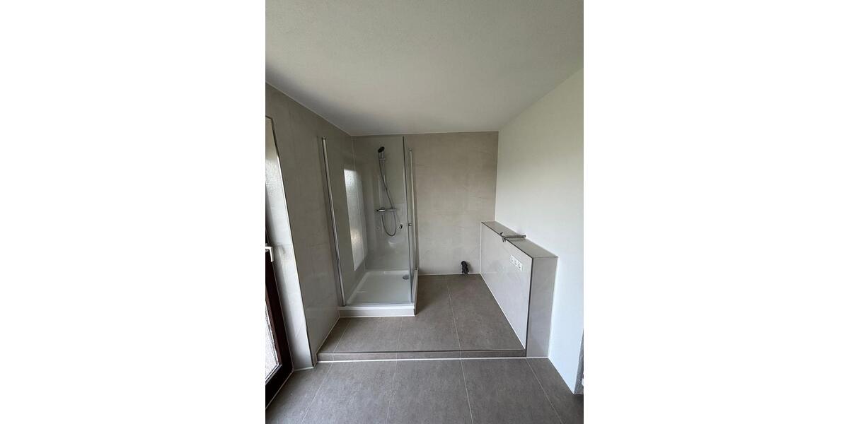 Dachgeschoßwohnung Großmaischeid - 3 Zimmer, 90 m&sup2;, 900&euro; | Angebot:26692685