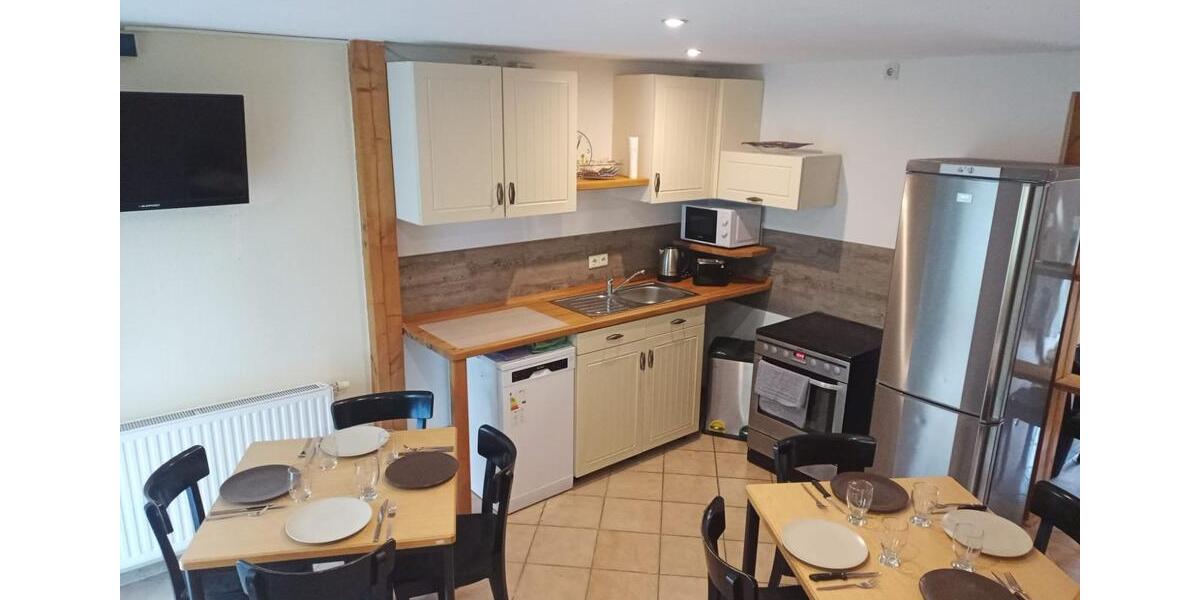 Wohnen auf Zeit Broderstorf - 4 Zimmer, 130 m&sup2;, 25&euro; | Angebot:23784932