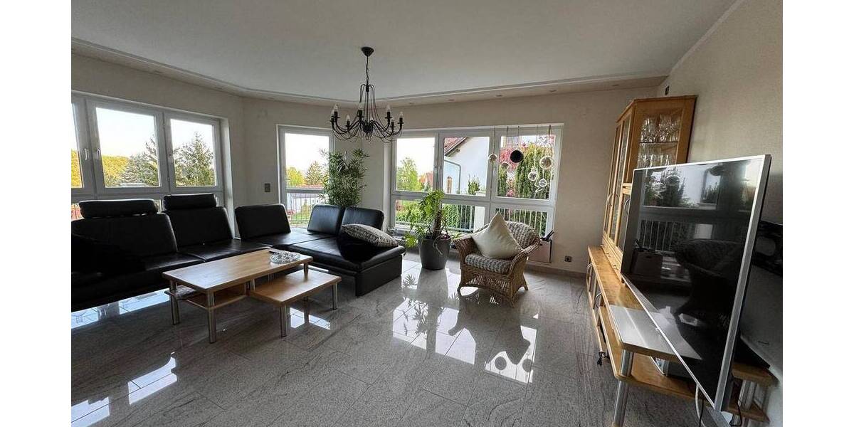 Einfamilienhaus Amberg - 5 Zimmer, 205 m&sup2;, 1.850&euro; | Angebot:26105756