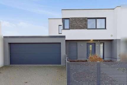 Haus zum Mieten in Markkleeberg 4.000 € 160 m² 5 zimmer