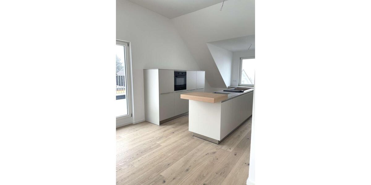 Dachgeschoßwohnung Frankfurt am Main Bergen-Enkheim - 3 Zimmer, 123 m&sup2;, 2.590&euro; | Angebot:24769583