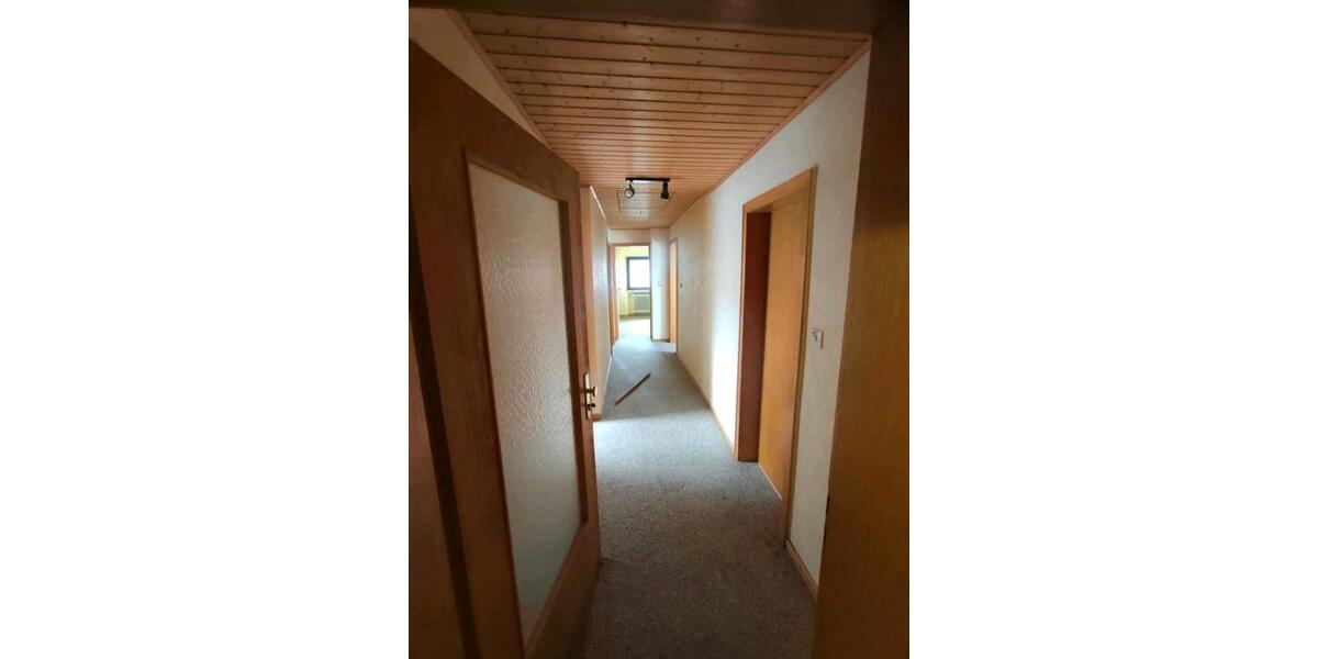 Dachgeschoßwohnung Künzell - 3 Zimmer, 65 m&sup2;, 700&euro; | Angebot:24946551