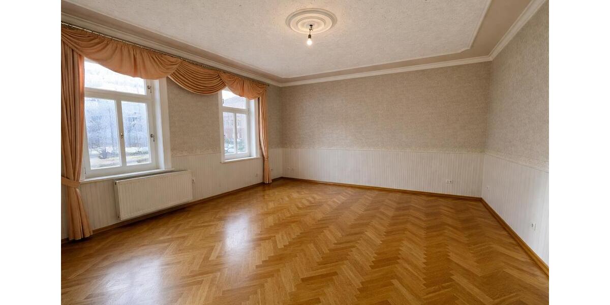 Etagenwohnung Vacha - 5 Zimmer, 185 m&sup2;, 1.500&euro; | Angebot:26272022