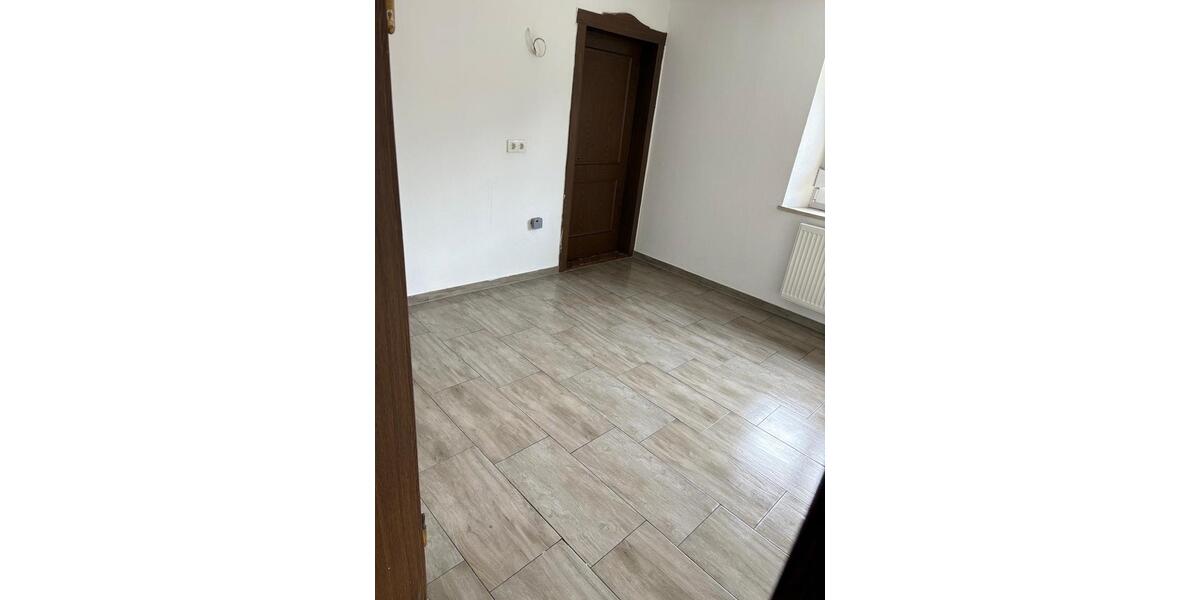 Einfamilienhaus Simbach - 5 Zimmer, 150 m&sup2;, 1.050&euro; | Angebot:25916397