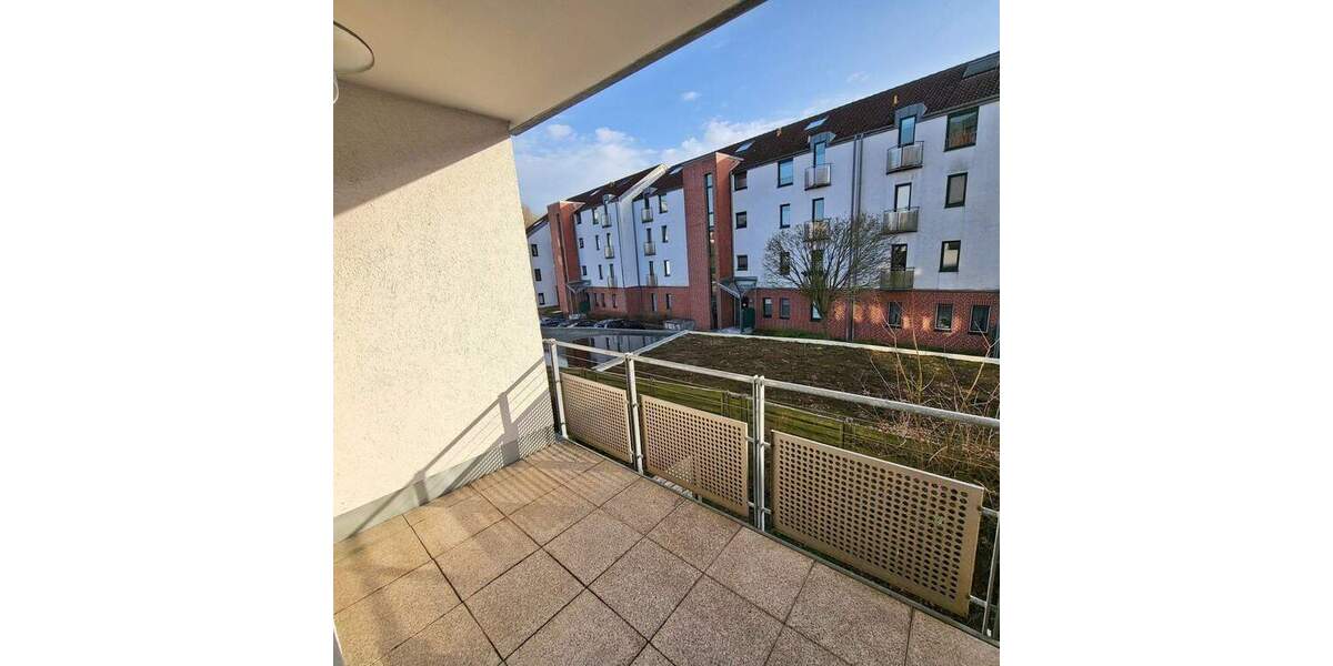 Etagenwohnung Schwerin Krebsförden - 2 Zimmer, 66 m&sup2;, 600&euro; | Angebot:25676969