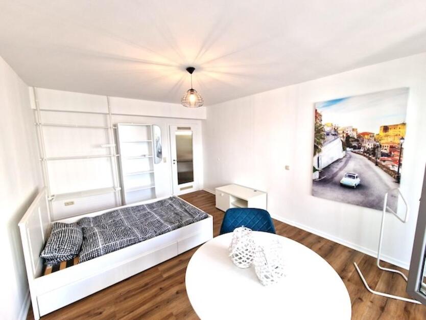 *****WG-Zimmer mit Rheinblick TOP zur hfmt köln