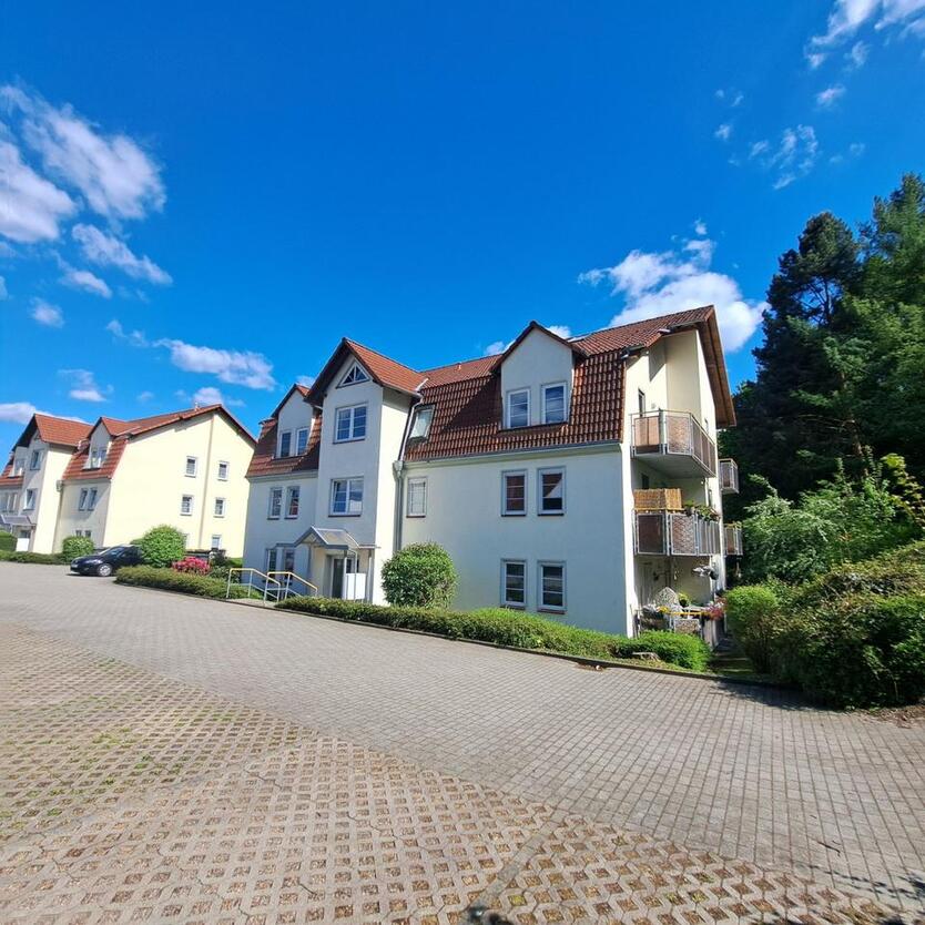 Kleine 1 Raum SouterrainWohnung mit Terrasse am Ortsrand von Waltershausen zu vermieten