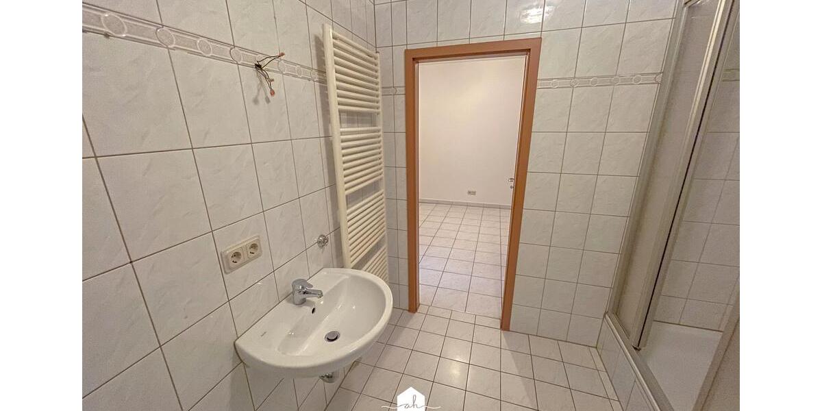 Erdgeschoßwohnung Gera Alt-Bieblach - 2 Zimmer, 71 m&sup2;, 400&euro; | Angebot:24868707