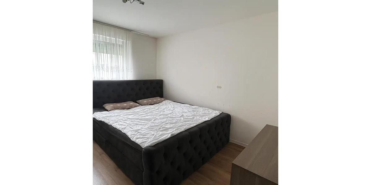 Etagenwohnung March - 3 Zimmer, 77 m&sup2;, 1.600&euro; | Angebot:24816427