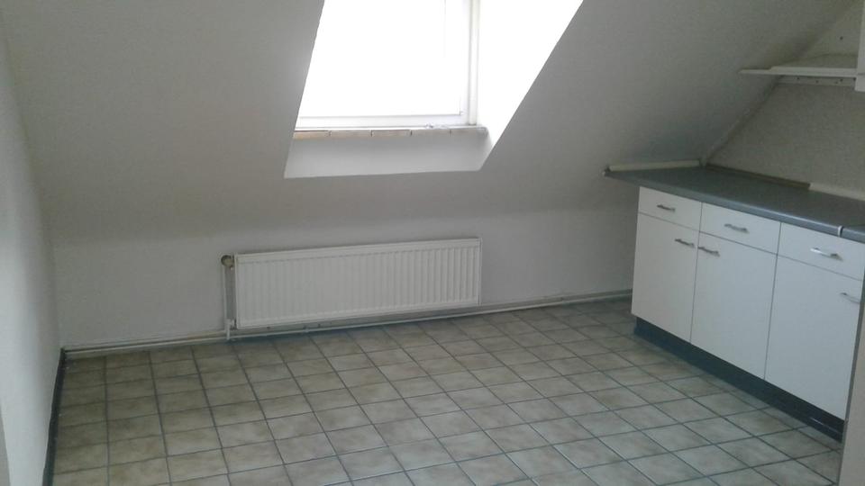 MG-Hermges : DG-Wohnung zu vermieten ab 01.02.2026 2 zimmer